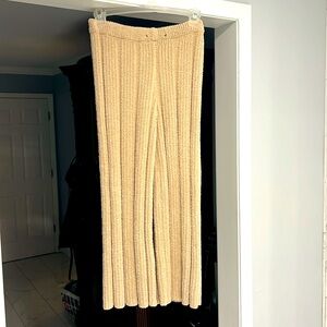 Women’s Comfy Luxe Brand - Size M - Tan in Color